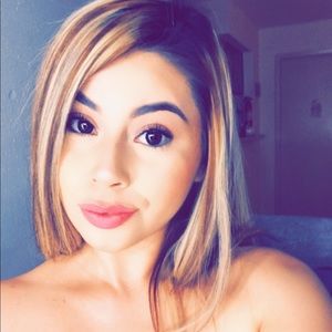 Meet your Posher, Alondra